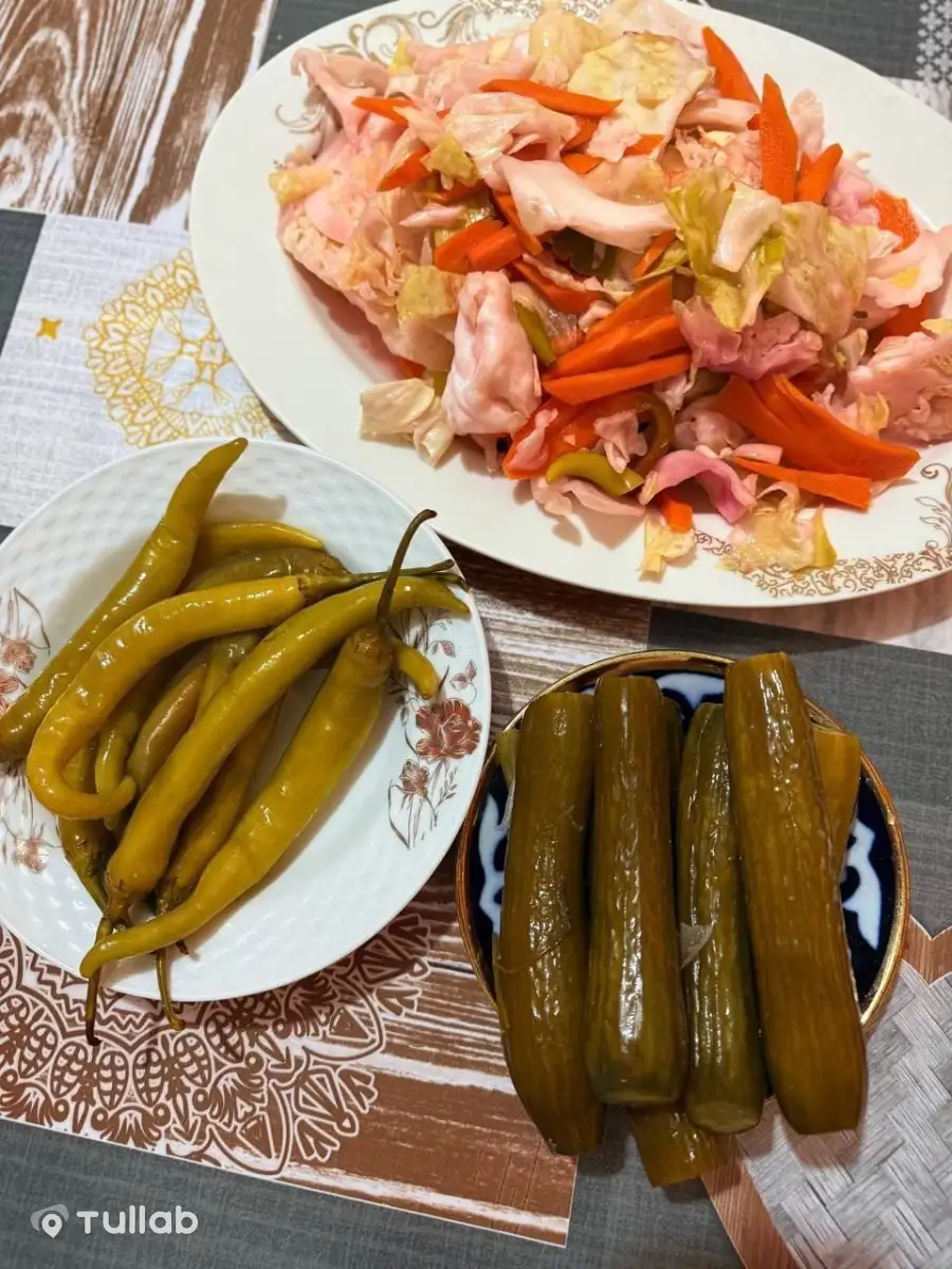 Uzbek tuzlamalari, karam va bodring
