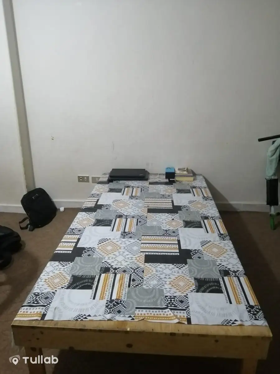 Khontakhta low table, fan