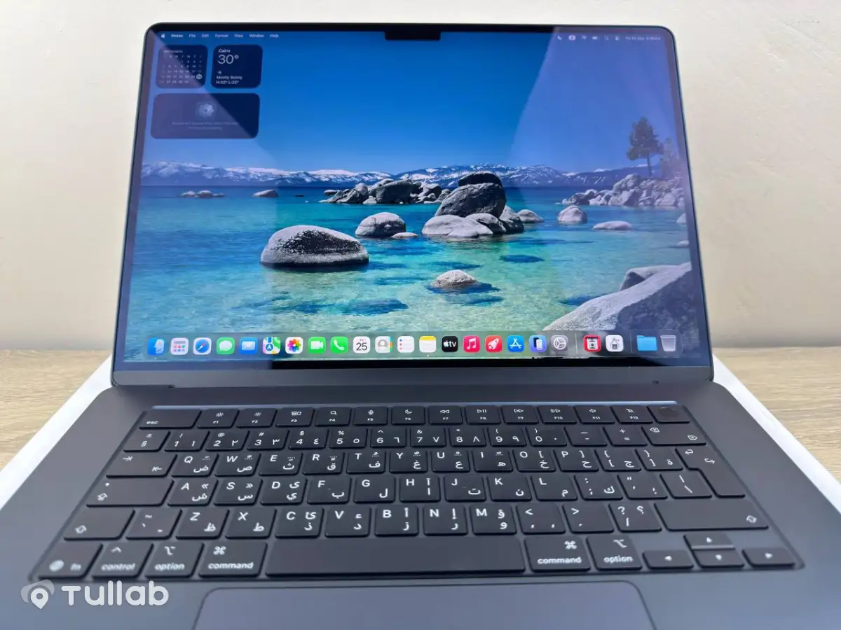 Macbook air m4 15.3 дюйм