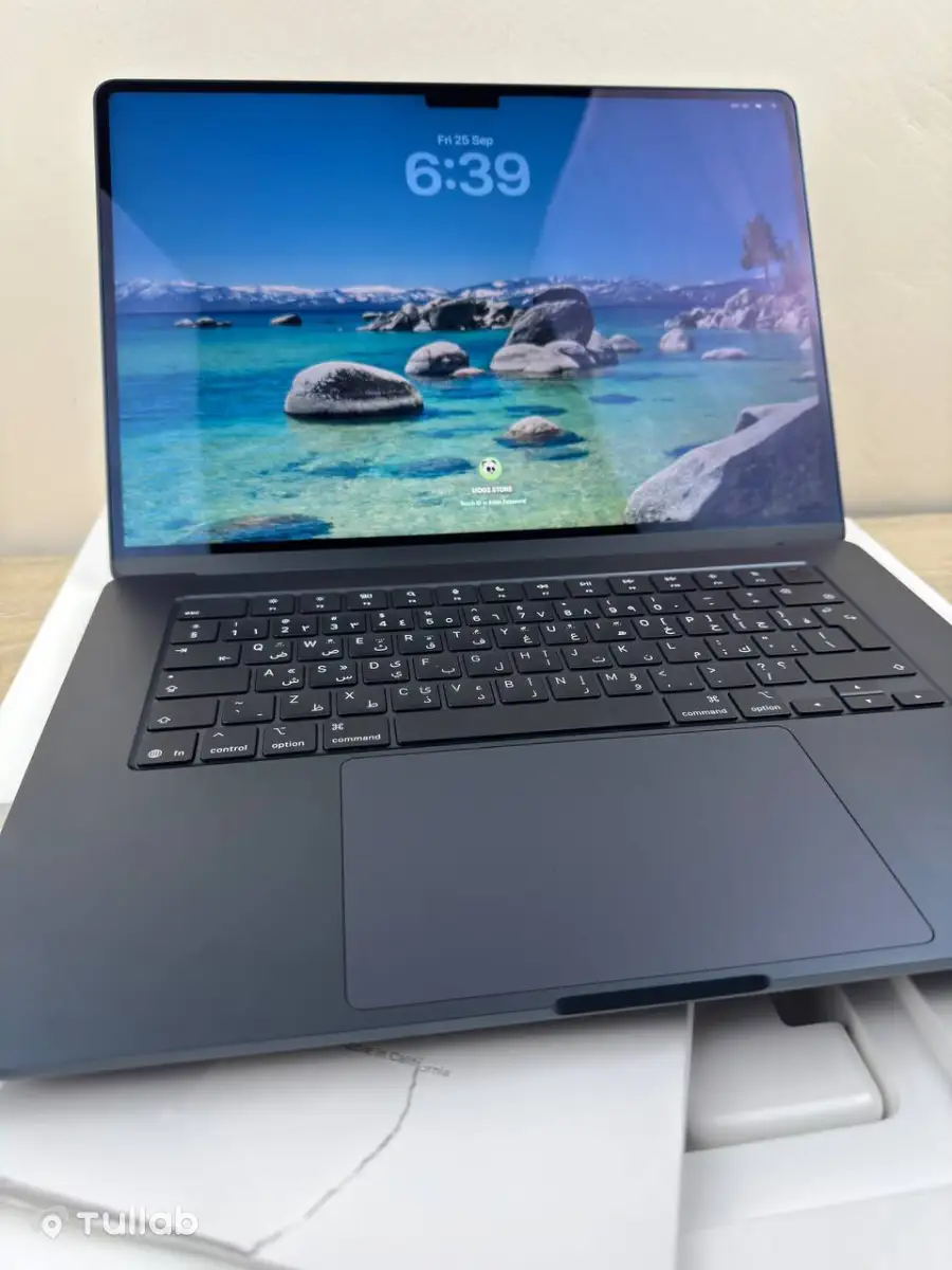 Macbook air m4 15.3 дюйм