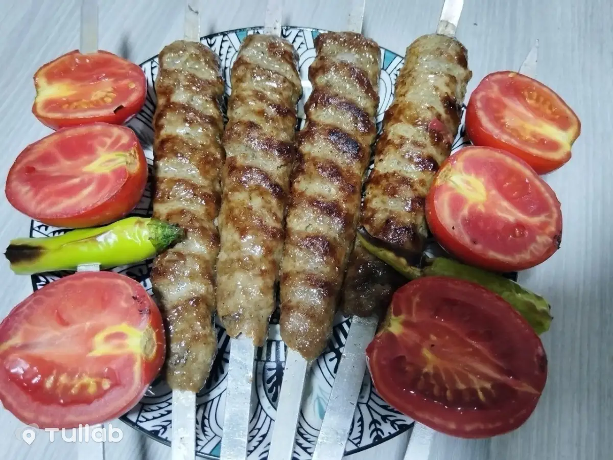 Чокко бышырылган жаңы эттен даярдалган шашлыктар