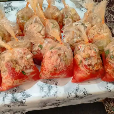 Домашние соленья, капуста, огурцы, морковь