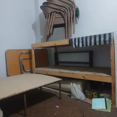 Вещи продаются по дешёвым ценам