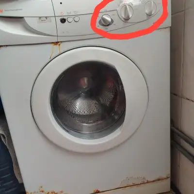 Продаётся стиральная машина, дёшево