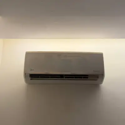 Продаётся кондиционер Midea