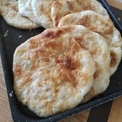 Пирожки с мясом, катлама и самса