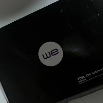 Роутер We, новый